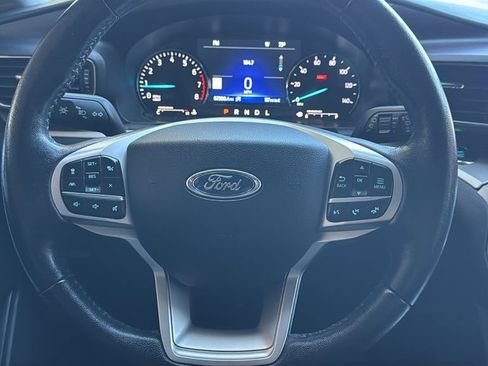 Certified 2021 Ford Explorer XLT w/ Equipment Group 202A RWD image 10