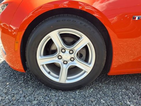 Used 2021 Chevrolet Camaro LT image 7