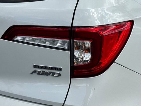 Used 2020 Honda Pilot Touring image 37