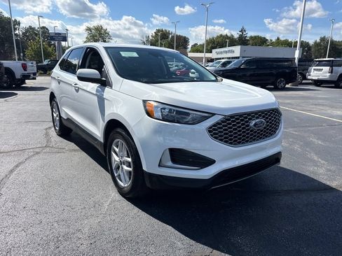 Used 2024 Ford Edge SEL AWD/4WD image 4