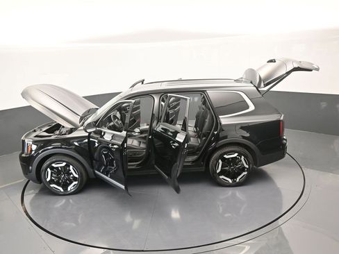 Used 2024 Kia Telluride EX image 69