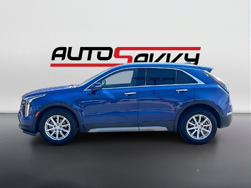 Used 2022 Cadillac XT4 Premium Luxury w/ Safety Alert Package FWD image 4