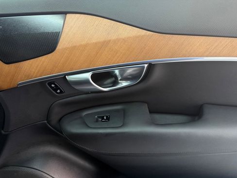 Used 2024 Volvo XC90 T8 Plus image 21