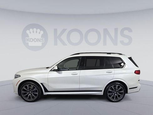 Used 2022 BMW X7 M50i w/ Dynamic Handling Package image 2