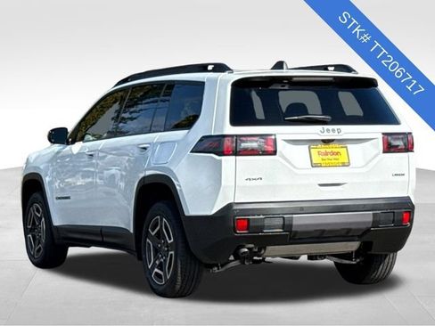 New 2026 Jeep Cherokee Laredo AWD/4WD image 4