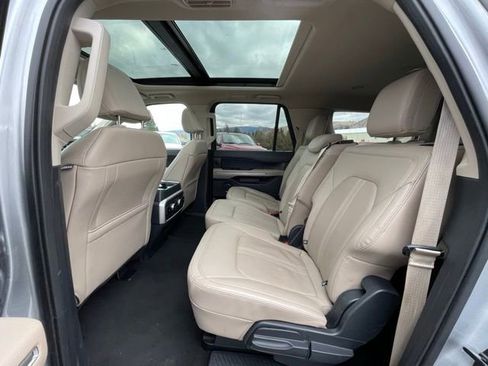 Used 2024 Ford Expedition Max Limited AWD/4WD image 8