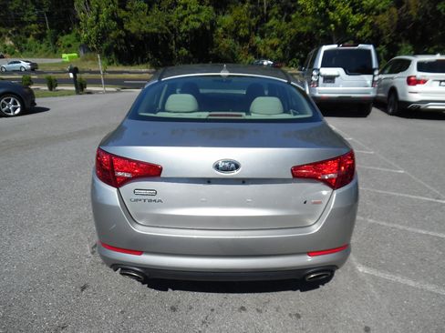 Used 2012 Kia Optima LX w/ Convenience Pkg image 4