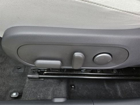 Used 2025 Hyundai Kona SEL image 14