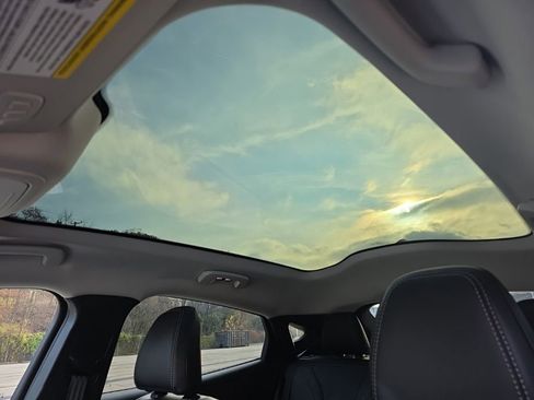 Certified 2023 Ford Mustang Mach-E Premium image 40