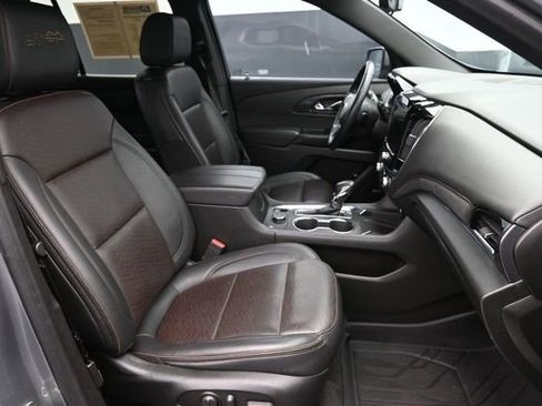 Used 2023 Chevrolet Traverse High Country w/ LPO, Floor Liner Package FWD image 36