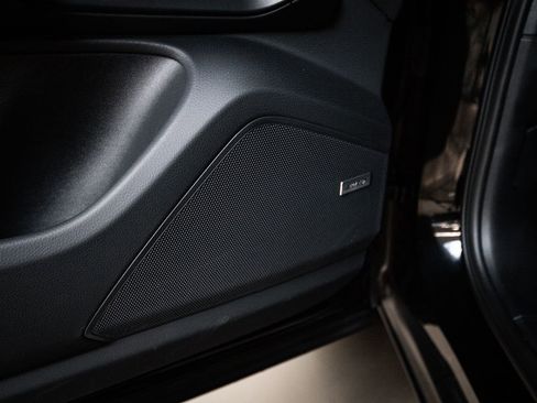 New 2026 Porsche Cayenne E-Hybrid Coupe AWD/4WD image 21