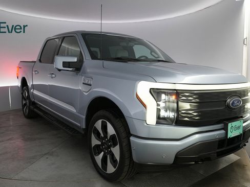Used 2022 Ford F150 Lightning Platinum image 2