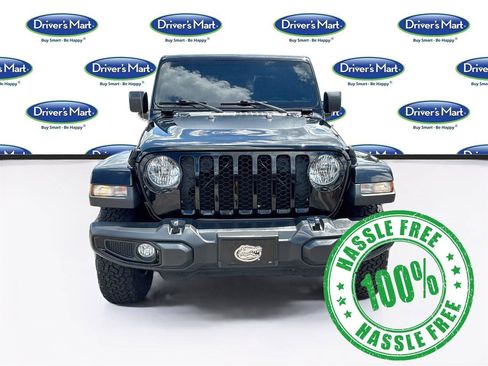 Used 2023 Jeep Gladiator Sport AWD/4WD image 2