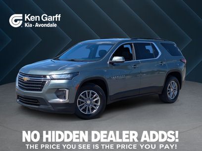 Used 2023 Chevrolet Traverse LT