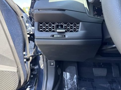 Used 2023 Honda Accord EX image 35