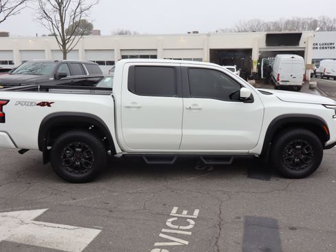 Used 2023 Nissan Frontier PRO-4X w/ Pro-4X Premium Package image 11