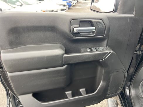 Used 2020 Chevrolet Silverado 1500 Custom w/ Custom Value Package image 19
