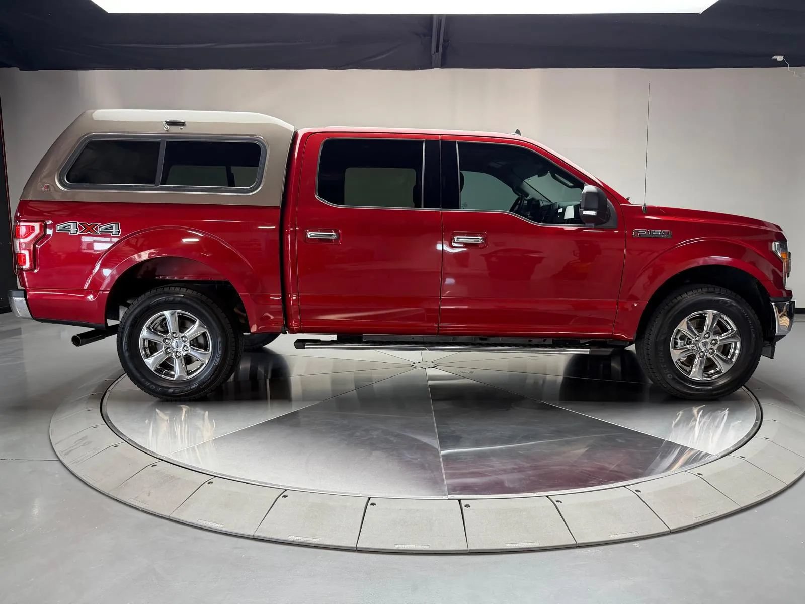 Used 2019 Ford F150 XLT w/ Equipment Group 302A Luxury AWD/4WD image 6