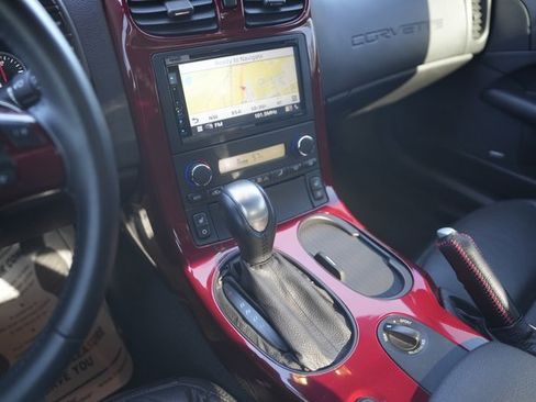 Used 2007 Chevrolet Corvette Convertible w/ Preferred Equipment Group image 23