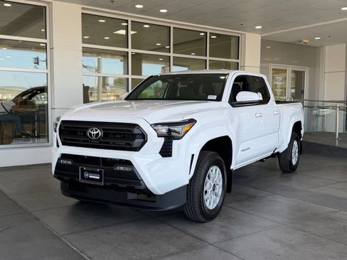 New 2026 Toyota Tacoma SR5 RWD image 2
