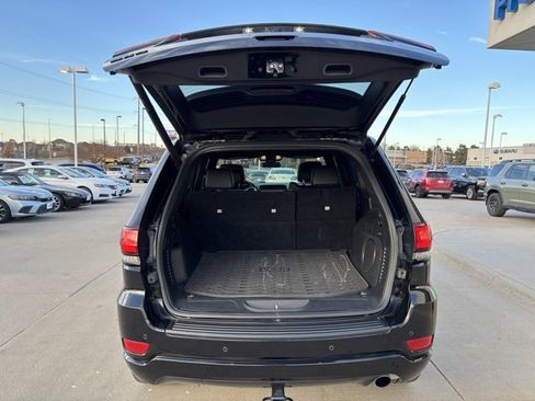 Used 2021 Jeep Grand Cherokee Laredo X image 35