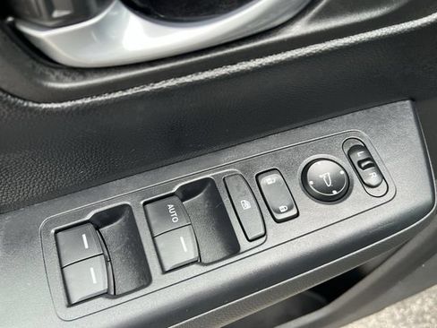 Used 2023 Honda CR-V LX image 30