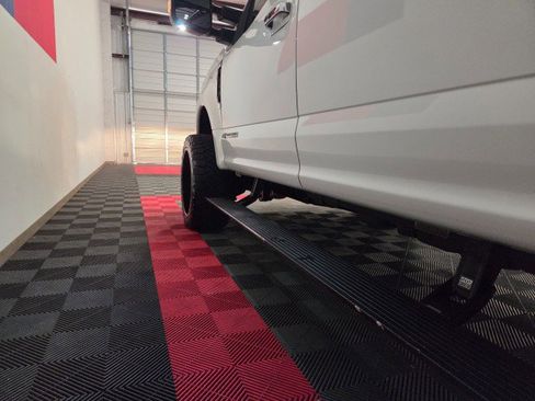 Used 2021 Ford F250 Lariat w/ Lariat Ultimate Package image 30