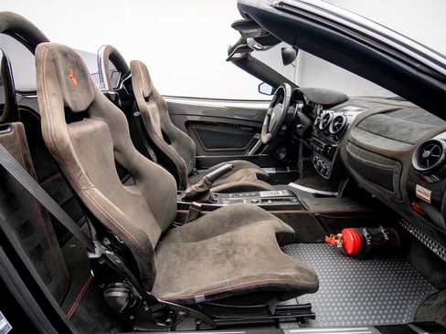 Used 2009 Ferrari F430 Scuderia RWD image 21