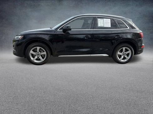 Used 2023 Audi Q5 2.0T Premium w/ Convenience Package AWD/4WD image 2