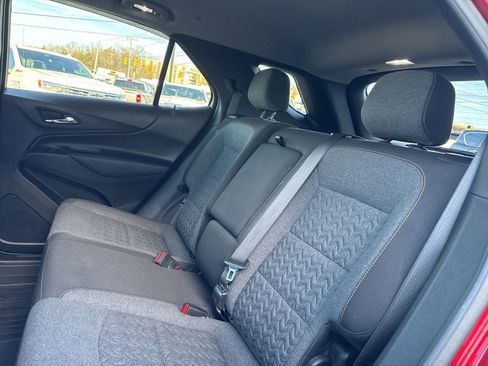 Used 2023 Chevrolet Equinox LT image 31