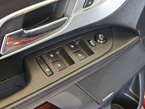 Used 2016 Chevrolet Equinox LT FWD image 11