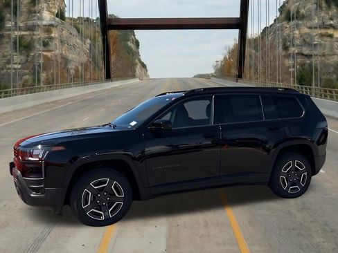 New 2026 Jeep Cherokee Laredo AWD/4WD image 4