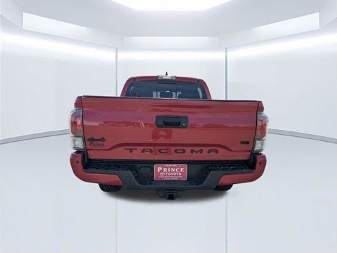 Used 2020 Toyota Tacoma Limited image 5