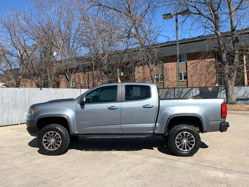 Used 2019 Chevrolet Colorado ZR2 image 2