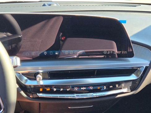 New 2026 Cadillac Lyriq Premium Luxury AWD/4WD image 24