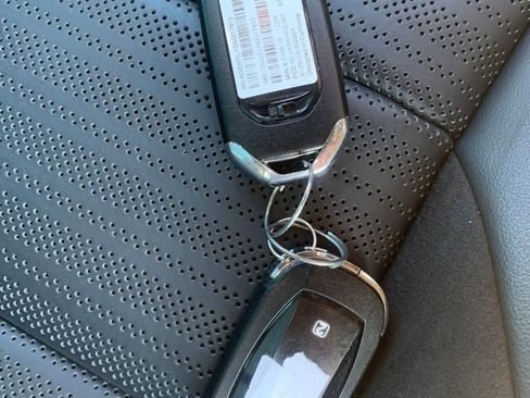 Used 2024 Lincoln Nautilus Reserve w/ Equipment Group 202A image 35