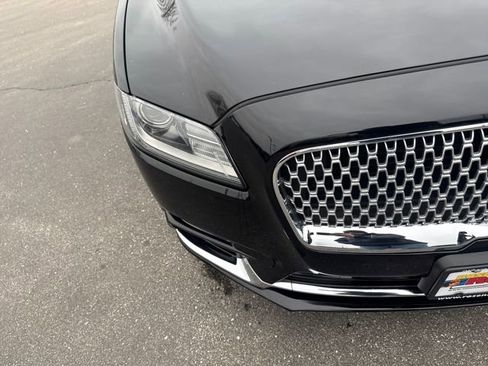 Used 2018 Lincoln Continental Premiere image 39