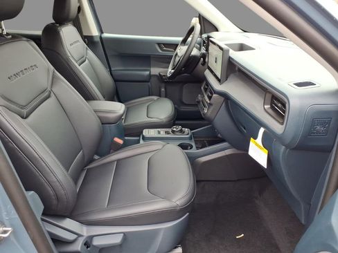 New 2026 Ford Maverick Lariat w/ Black Appearance Package image 13