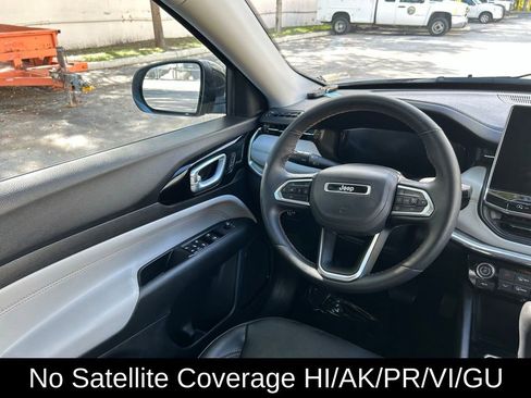 Certified 2022 Jeep Compass Limited w/ Elite Group image 8