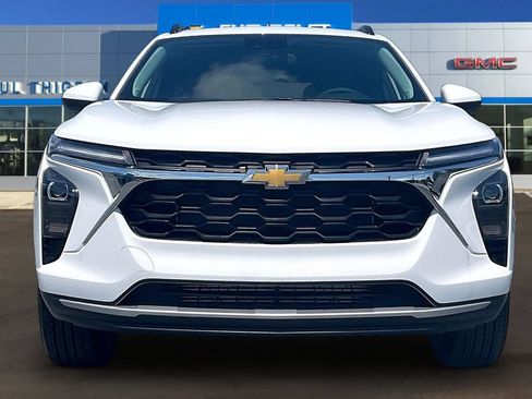 New 2026 Chevrolet Trax LT w/ Driver Confidence Package FWD image 17