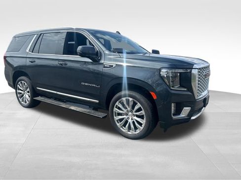 Used 2021 GMC Yukon Denali w/ Denali Ultimate Package image 8