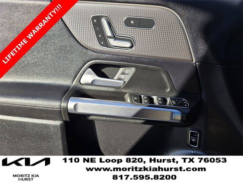 Used 2021 Mercedes-Benz GLB 250 4MATIC image 25
