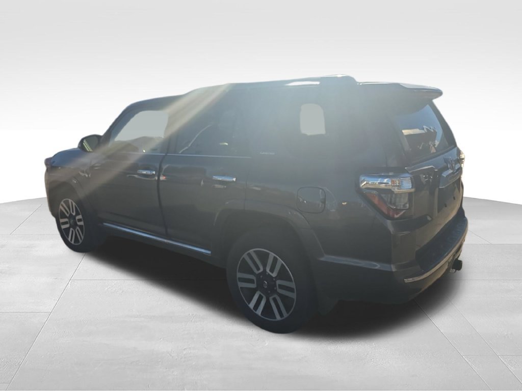 Used 2023 Toyota 4Runner Limited AWD/4WD image 3
