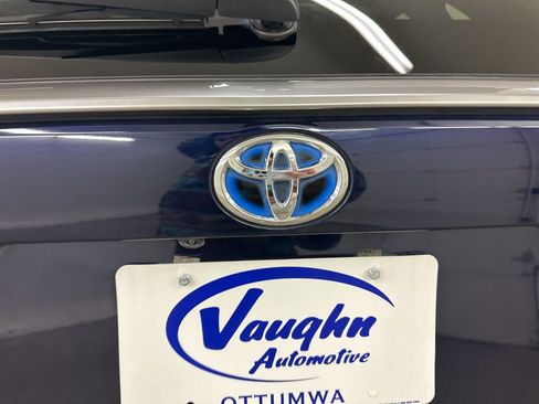 Used 2020 Toyota RAV4 XSE image 15
