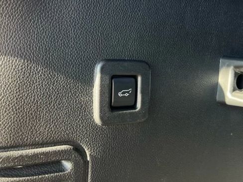 Used 2017 Ford Expedition EL Limited image 27