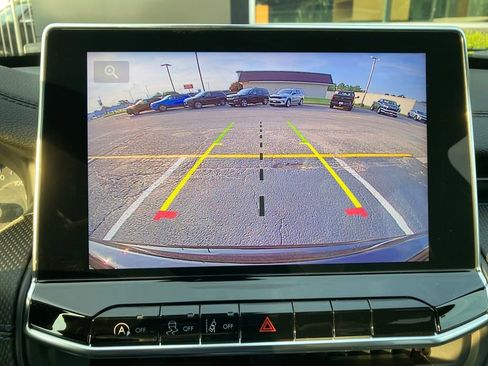 New 2025 Jeep Compass Latitude w/ Sun & Sound Group image 28