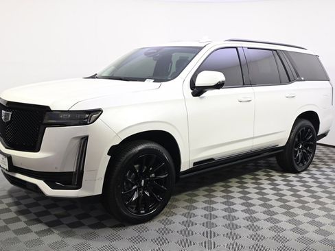 Certified 2023 Cadillac Escalade Sport Platinum image 2