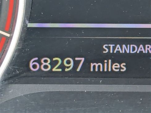 Used 2023 Nissan Rogue S image 31