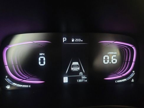 Used 2025 Kia Soul LX image 23