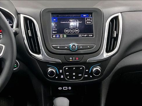 Used 2023 Chevrolet Equinox LT w/ Driver Convenience Package AWD/4WD image 18
